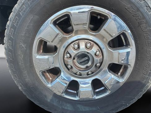 Used 2024 Ford F250 Lariat w/ Lariat Ultimate Package AWD/4WD image 9