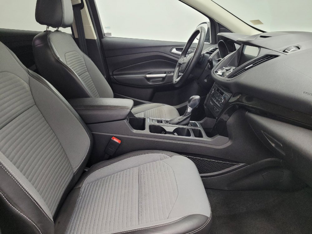 Used 2017 Ford Escape Titanium FWD image 21
