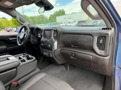 Used 2024 Chevrolet Silverado 1500 Custom AWD/4WD image 23