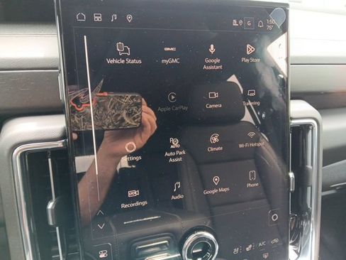 New 2026 GMC Yukon Denali w/ Sun & Power Step Package AWD/4WD image 14