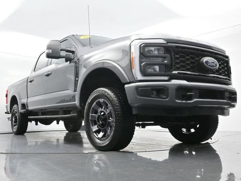 Used 2023 Ford F350 XLT w/ XLT Premium Package AWD/4WD image 47
