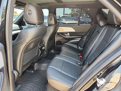Used 2025 Mercedes-Benz GLE 350 4MATIC image 13