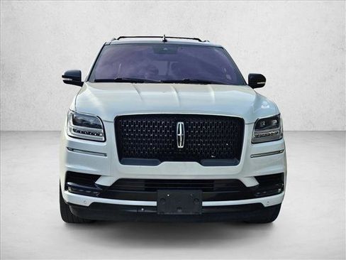 Used 2020 Lincoln Navigator Reserve w/ Luxury Package image 2