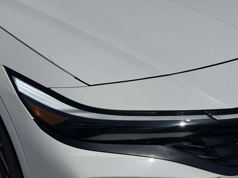 Used 2025 Hyundai Elantra SEL FWD image 10
