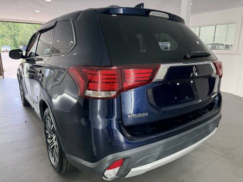 Used 2018 Mitsubishi Outlander SEL AWD/4WD image 5