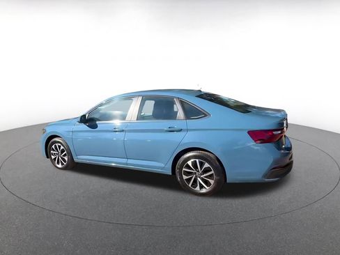 Used 2025 Volkswagen Jetta S image 9