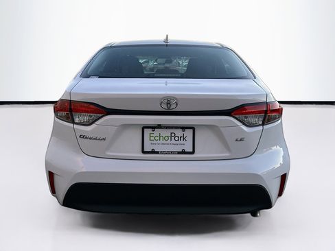 Used 2025 Toyota Corolla LE image 7