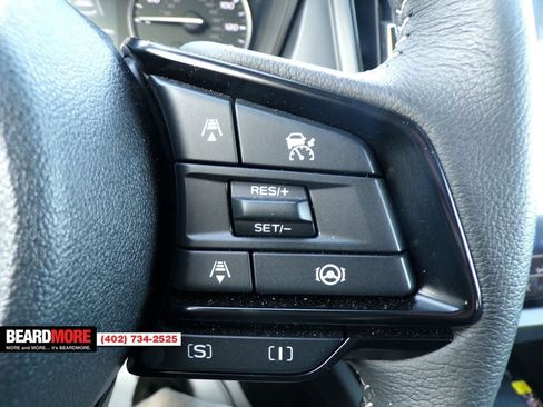 Used 2025 Subaru Forester Premium image 37