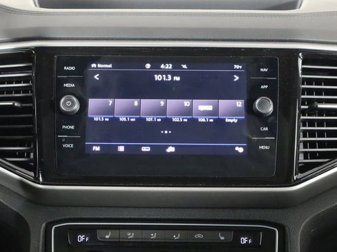 Used 2020 Volkswagen Atlas Cross Sport SEL R-Line AWD/4WD image 27