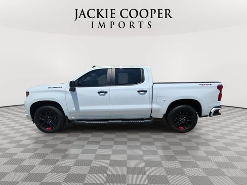 Used 2023 Chevrolet Silverado 1500 RST w/ Redline Edition AWD/4WD image 8