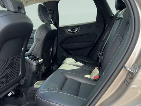 New 2026 Volvo XC60 B5 Ultra w/ Protection Package Premier AWD/4WD image 12