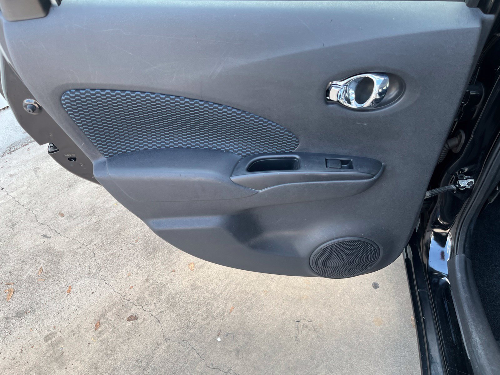 Used 2015 Nissan Versa Note SV FWD image 13