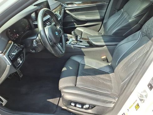 Used 2020 BMW M550i xDrive w/ Executive Package AWD/4WD image 15