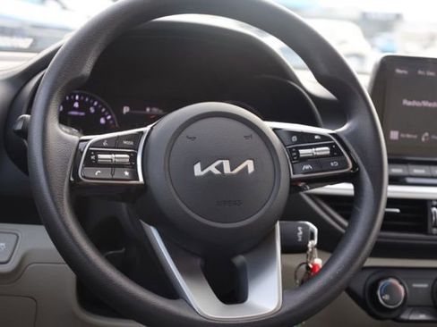 Certified 2023 Kia Forte LXS w/ LXS Technology Package image 29