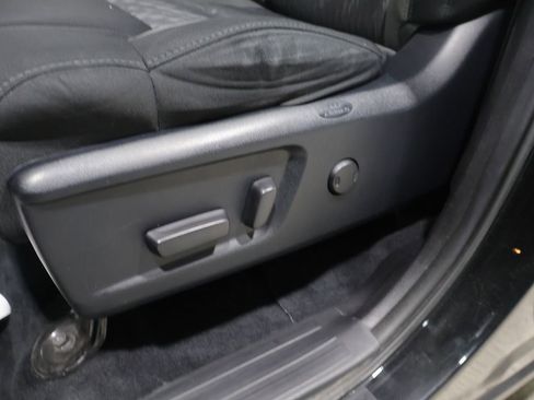 Used 2021 Toyota Tundra SR5 AWD/4WD image 10