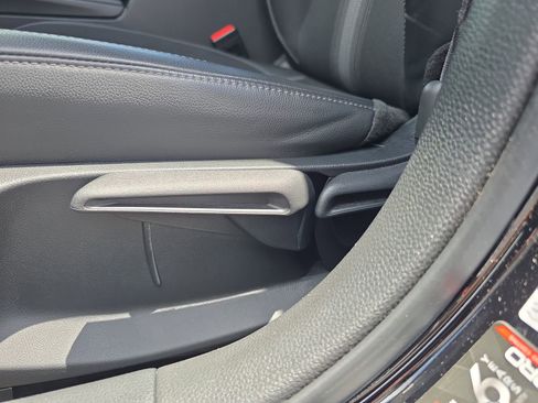 Used 2023 Honda Civic Sport image 16