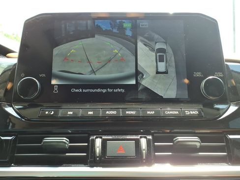 Used 2025 Nissan Pathfinder Platinum w/ Cargo Package AWD/4WD image 21