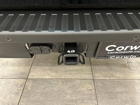 Used 2025 Ford Maverick Lariat w/ 4K Tow Package image 18