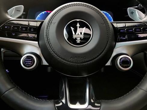 Used 2023 Maserati Grecale GT AWD/4WD image 59