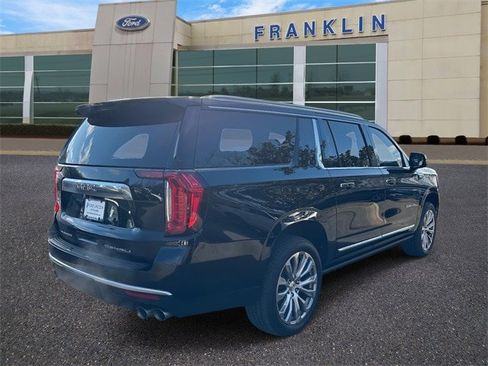 Used 2022 GMC Yukon XL Denali w/ Max Trailering Package image 7