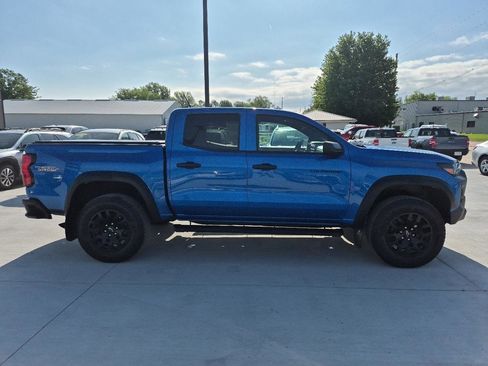 Used 2023 Chevrolet Colorado Trail Boss w/ Advanced Trailering Package AWD/4WD image 5
