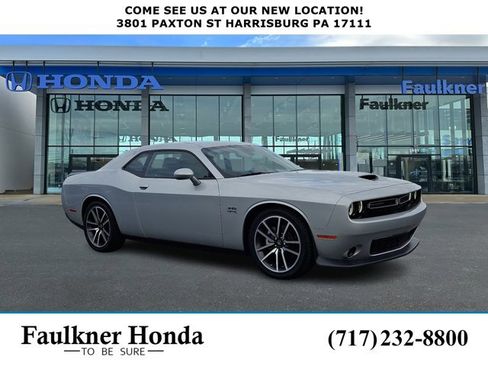 Used 2023 Dodge Challenger R/T w/ Cold Weather Group image 1