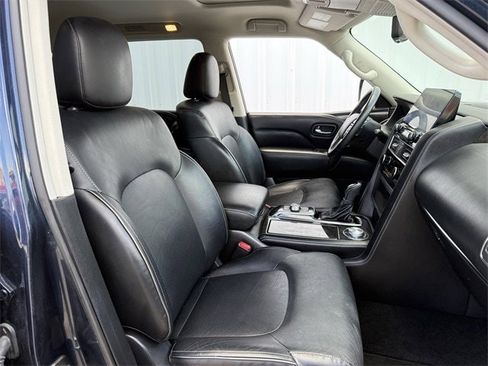 Used 2024 INFINITI QX80 Luxe image 32