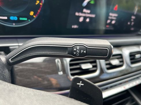 Used 2023 Mercedes-Benz GLS 450 4MATIC image 29