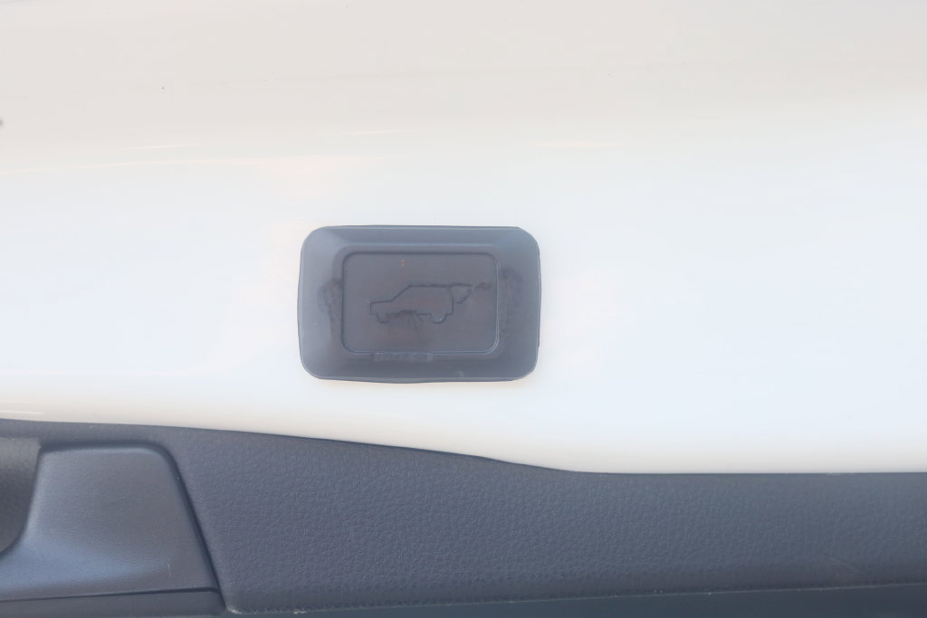 Certified 2022 Toyota RAV4 SE w/ Convenience Package AWD/4WD image 28