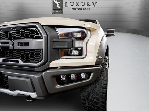 Used 2020 Ford F150 Raptor w/ Equipment Group 802A Luxury image 8