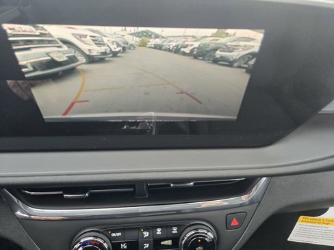 New 2026 Buick Envista Sport Touring w/ Convenience I Package FWD image 9