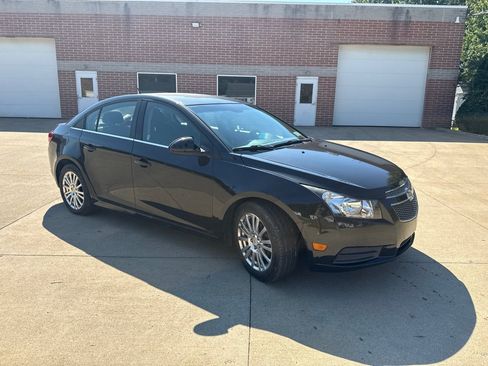 Used 2011 Chevrolet Cruze LT FWD image 3
