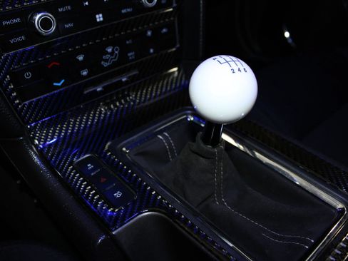 Used 2014 Ford Mustang GT RWD image 17