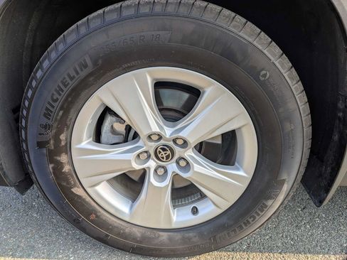 Used 2025 Toyota Grand Highlander AWD image 24