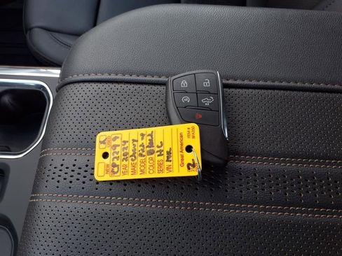 Used 2024 Chevrolet Silverado 1500 High Country w/ High Country Premium Package image 25