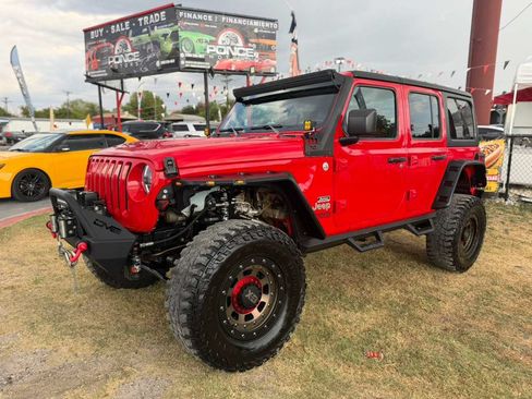Used 2019 Jeep Wrangler Unlimited Sport S AWD/4WD image 3