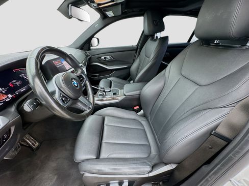 Used 2020 BMW 330i Sedan w/ M Sport Package image 13