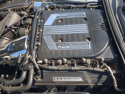 Used 2015 Chevrolet Corvette Z06 w/ 3LZ Preferred Equipment Group RWD image 20