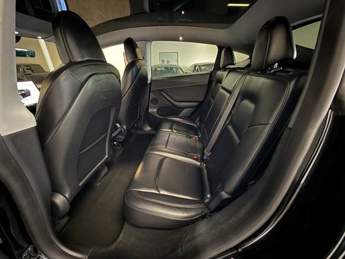 Used 2023 Tesla Model Y Long Range AWD/4WD image 14