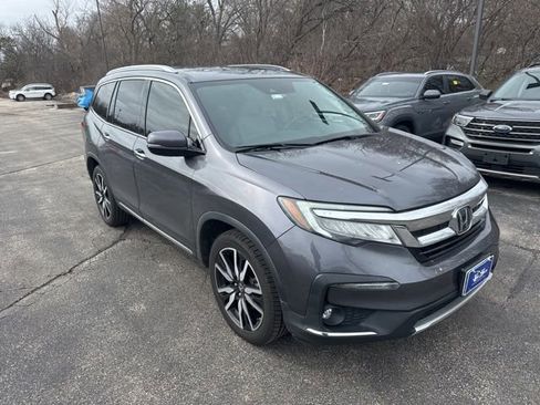 Used 2020 Honda Pilot Touring image 2