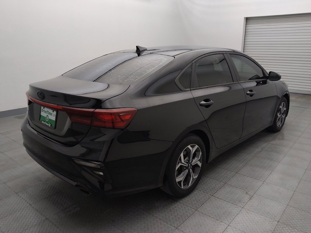 Used 2020 Kia Forte LXS FWD image 9