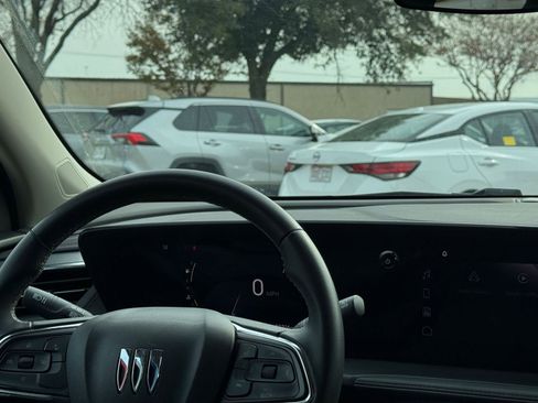 Used 2025 Buick Encore GX Preferred image 34