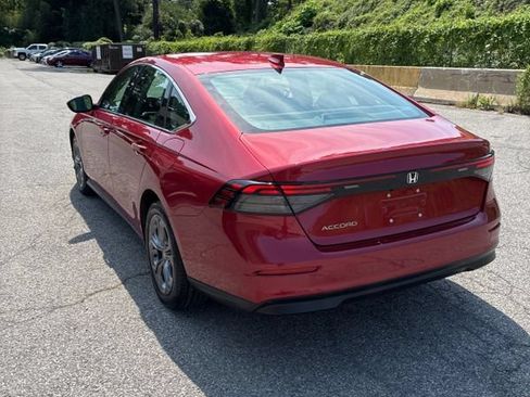 Used 2024 Honda Accord EX image 28