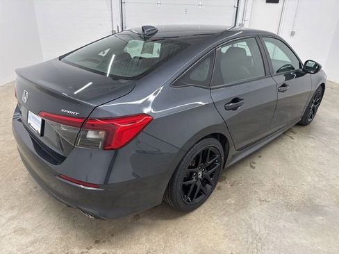 Used 2024 Honda Civic Sport image 5