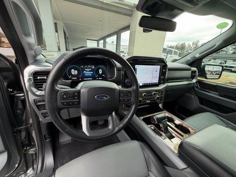 Used 2023 Ford F150 Lariat w/ Equipment Group 502A High image 11