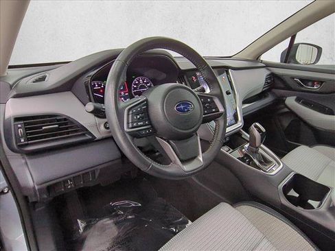 Used 2024 Subaru Outback Premium AWD/4WD image 10