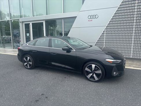 Used 2025 Audi A5 2.0T Premium w/ Convenience Package AWD/4WD image 2