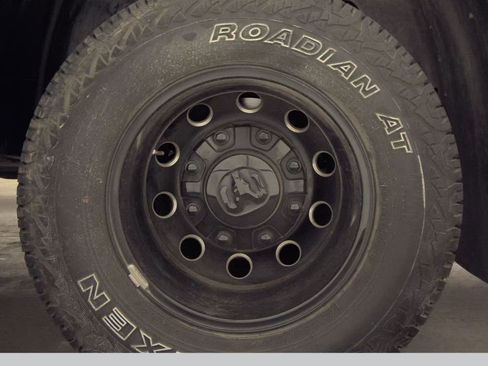 Used 2022 RAM 3500 Laramie AWD/4WD image 19