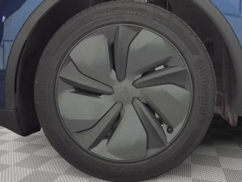 Used 2026 Tesla Model Y Long Range RWD image 15