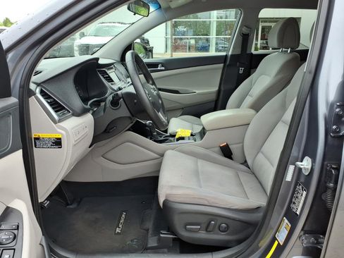 Used 2017 Hyundai Tucson Sport w/ Cargo Package AWD/4WD image 13